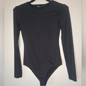 Zara Women's Solid Round Neck Long Sleeve Stretchy Bodysuit Black Size Medium
